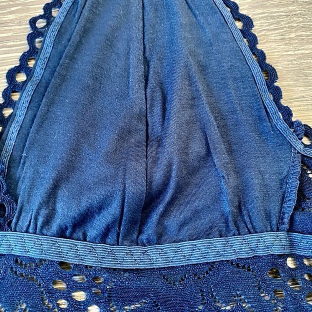 Halter Bralette- Navy Stretch Lace- Multiple Sizes - Picture 4 of 9